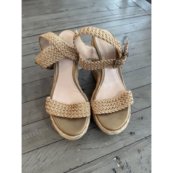 Stuart Weitzman Alex Crochet Wedge Espadrilles Sandals Size 8 - Picture 2 of 5